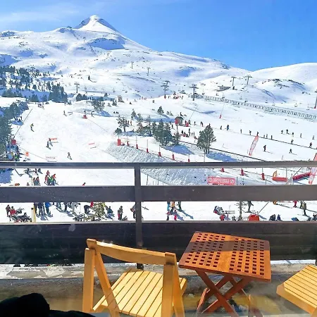 Superbe Vue Sur Les Pistes - Gr10
